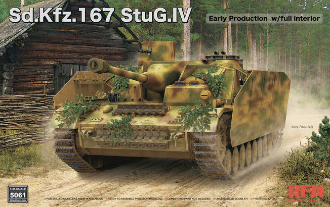 1/35 WWII StuG IV Early w/ Full Interior, Moveable Suspension and Tracks