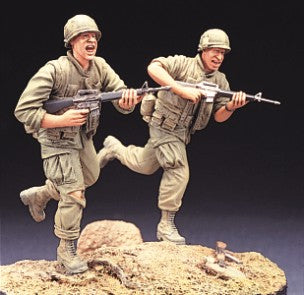 1/35 US MARINE MASS WARFARE #1 - 2 FIGERS WITH DISPLAY BASE RESIN KIT HOBBY FAN 513
