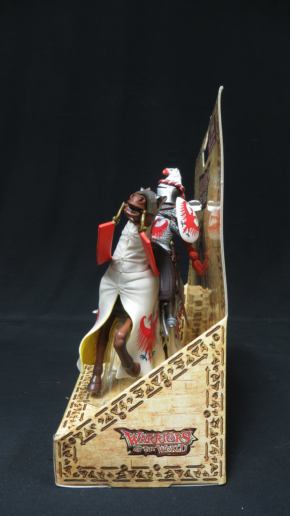 90MM (1/18 Scale) ENGLISH KNIGHT & WARHORSE