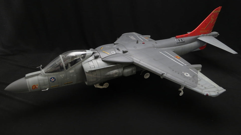 1/18 JSI-60032 1/18 AV8B VMA-211 CAG, Japan Exclusive “Built and Painted”