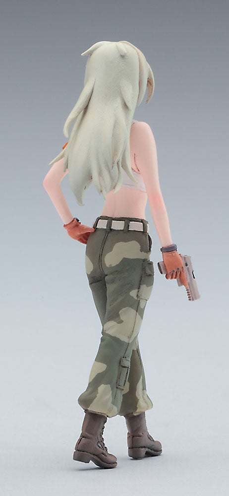 Egg Girls Collection No.11 "Lucy McDonnell" (ARMY) & Egg MD500 Model Kit by HASEGAWA