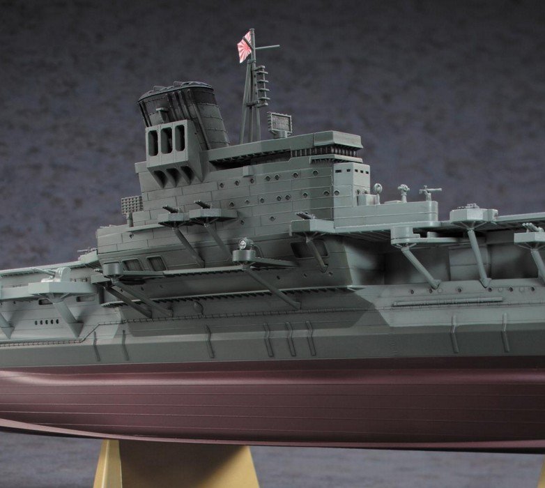 1/450 IJN AIRCRAFT CARRIER SHINANO w/ Full Hull and Stand by HASEGAWA 40153 (Z03)