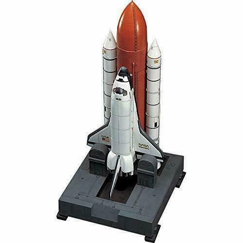 1/200 NASA Space Shuttle Orbiter on Rocket Boosters w/ Launch Pad Base by Hasegawa