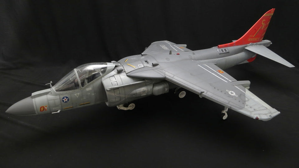 1/18 JSI-60032 1/18 AV8B VMA-211 CAG, Japan Exclusive “Built and Painted”