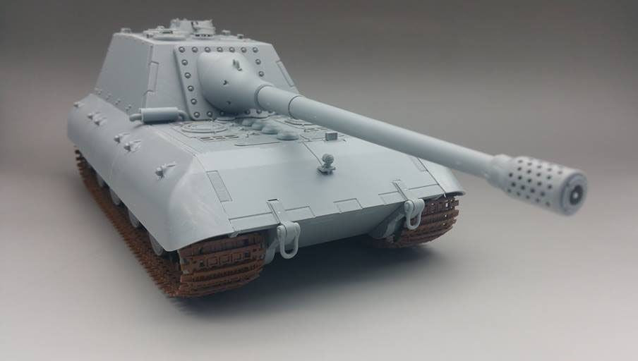 Amusing Hobby 35A017 1/35 WWII Jagdpanzer E-100 w/ individual track links