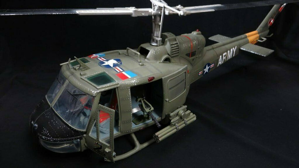 1/18 UH-1B - GUNSHIP 501st AVIATION BATTALION "FIREBIRDS" (By JS International HK)