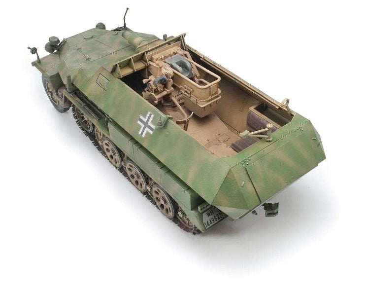 1/35 SD.KFZ. 251/9 AUSF.C EARLY TYPE HALF-TRACK AFV CLUB AF35251