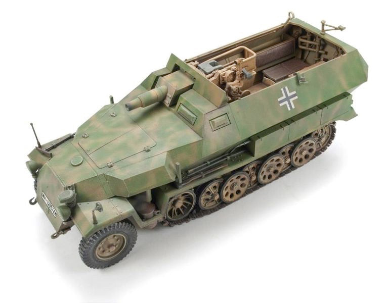 1/35 SD.KFZ. 251/9 AUSF.C EARLY TYPE HALF-TRACK AFV CLUB AF35251