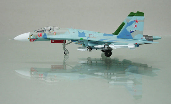 1/144 SU27 FLANKER RUSSIAN NAVY 689TH GVIAP (01)2003