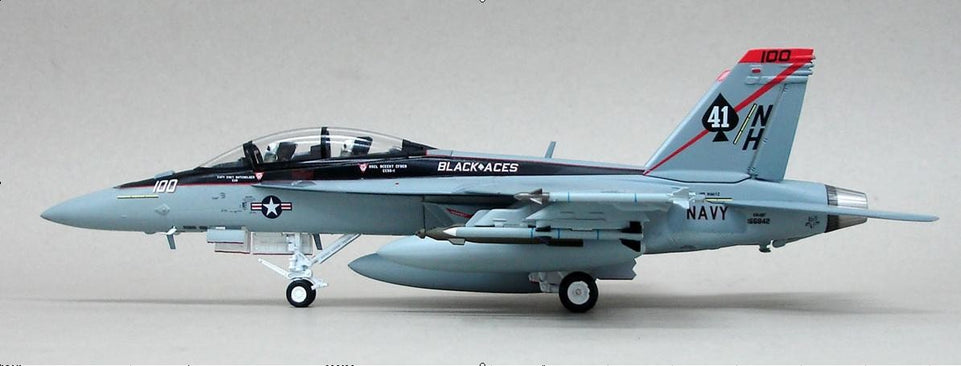 1/72 F/A 18F SUPER HORNET VFA-41 "BLACK ACES" US NAVY