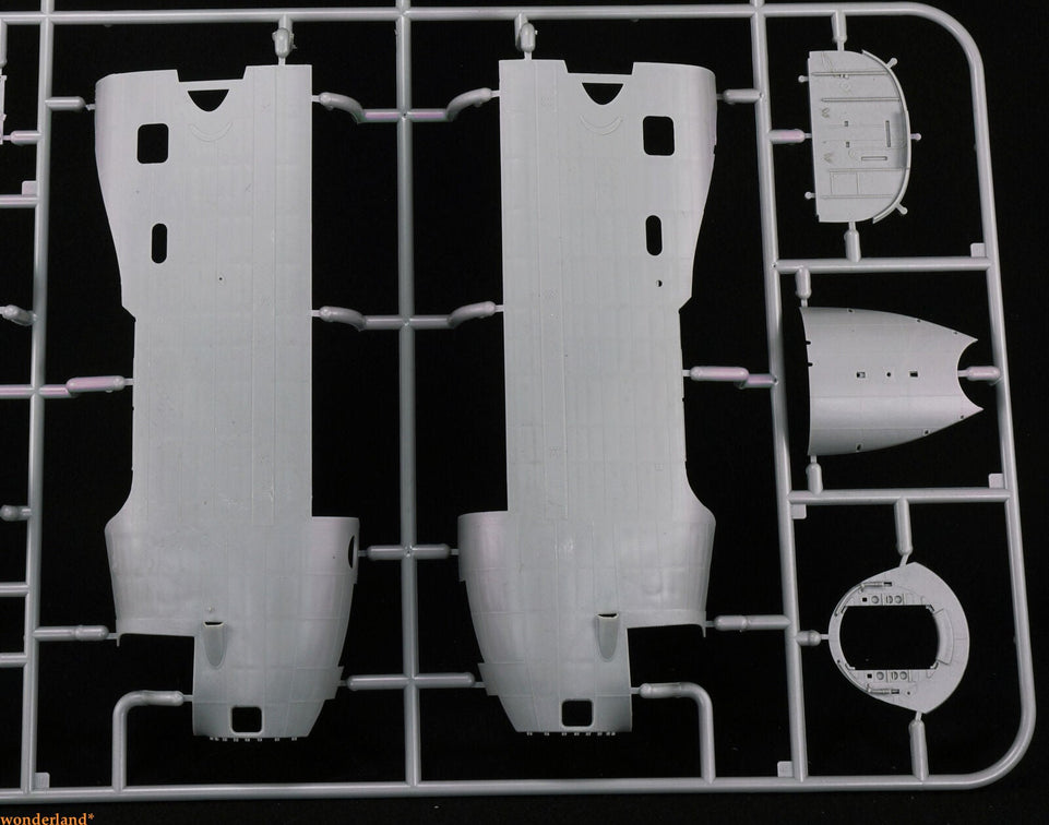 1/32 Avro Lancaster B Mk.I/III with Full Engines and Interior Detail by Border Models